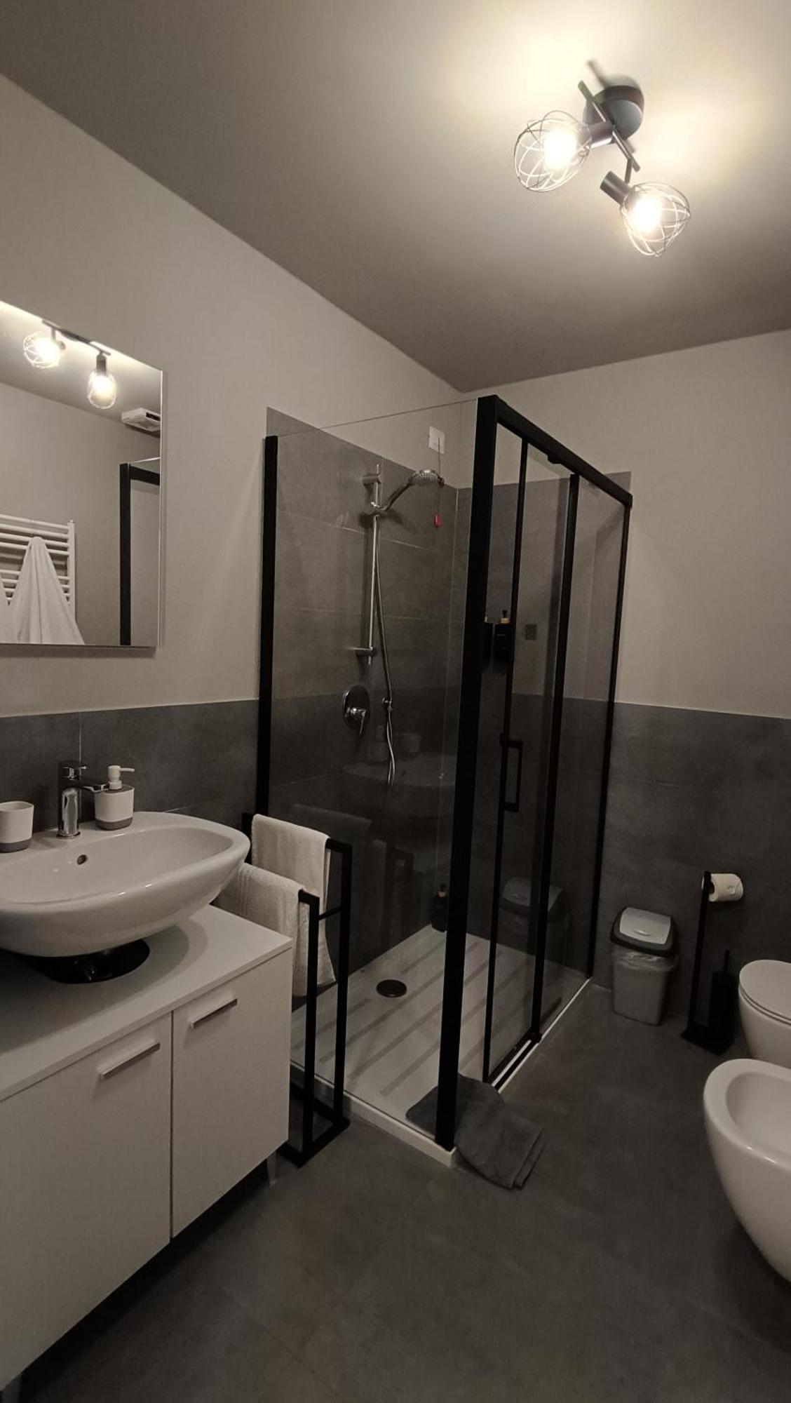 דירות מילאנו Nuovo Loft Con Terrazzo M2 Ieo Humanitas Bocconi Navigli מראה חיצוני תמונה
